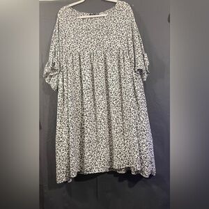 Elegant Black and White Midi Dress